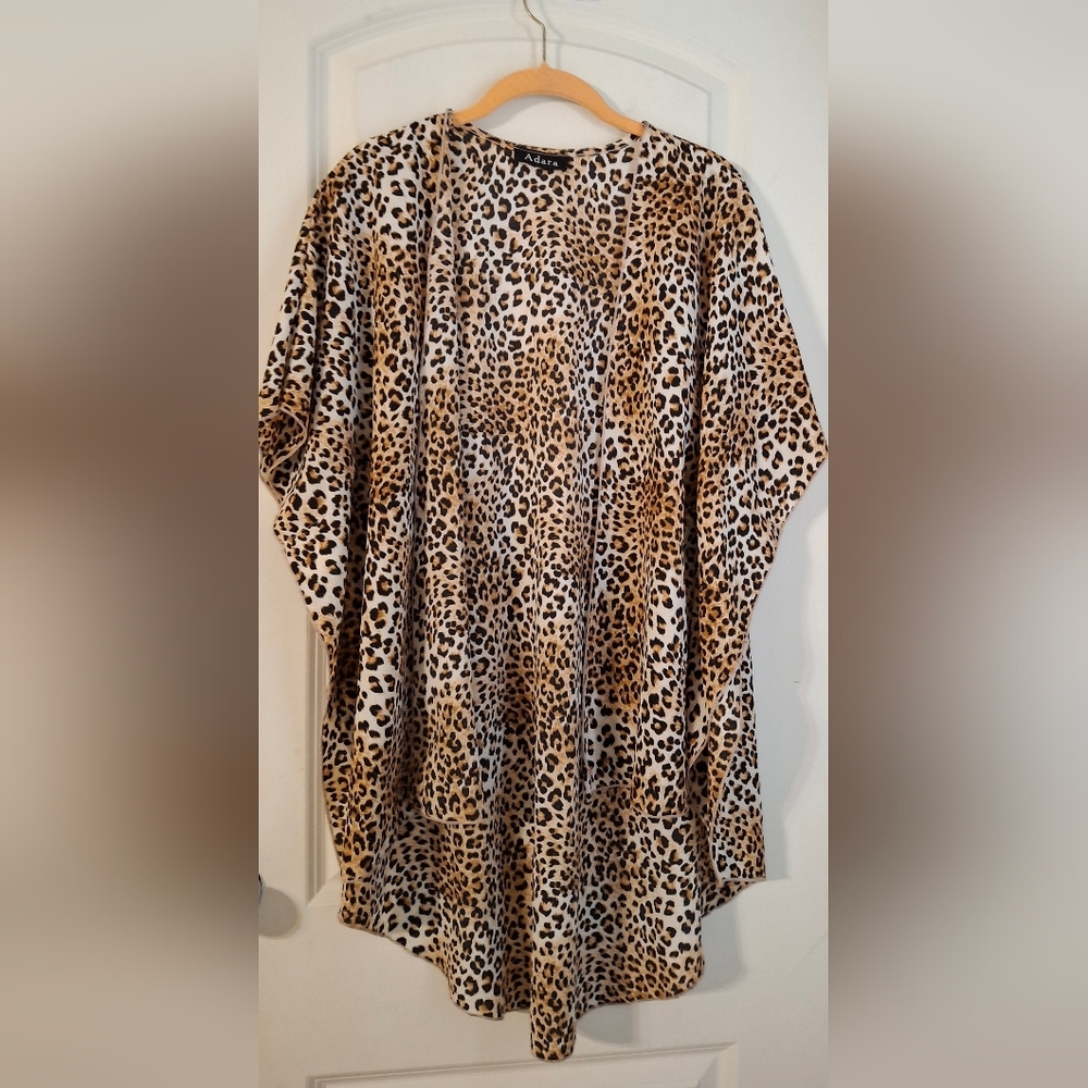 Adara wild cheetah print womens cardigan cover up sz os lighweight mobwife boho